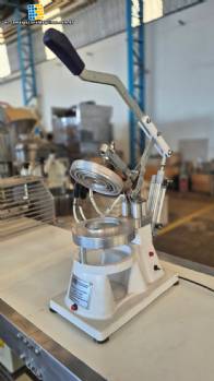 Selladora manual de botellas y frascos Delgo