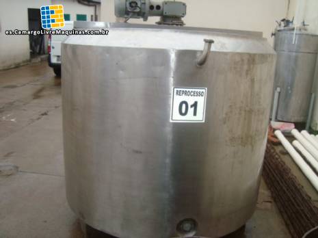 Tina de maduraci�n a 1.700 litros de acero inoxidable