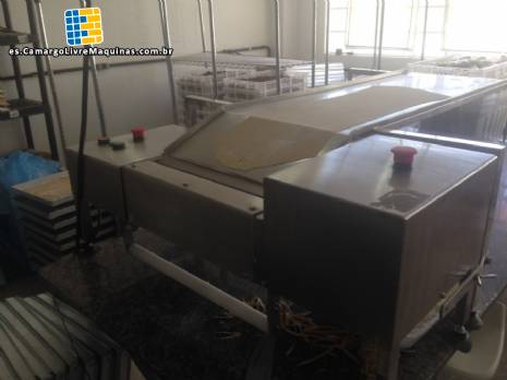 Pasta Pappardelle y cortador vertical