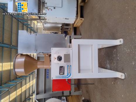 M�quina industrial para hacer �oquis