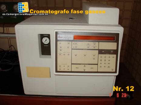 Cromatgrafo de gases con columnas e integrador