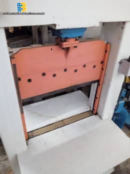 Guillotina para corte de caucho RM M�quinas
