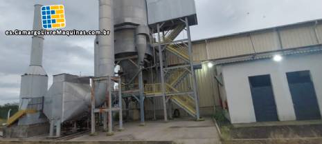 Secador por pulverizaci�n Termopros de acero inoxidable con atomizador y una producci�n de 1.900 kg por hora.