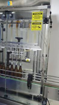 Llenadora lineal con 4 boquillas de acero inoxidable