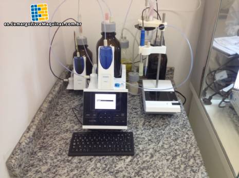 Conjunto de mquinas de laboratorio