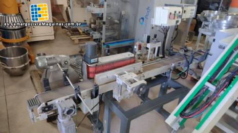 Etiquetadora para botellas y tarros cilndricos de 1 cabezal Bauch Campos