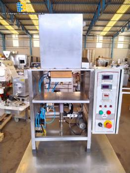 Dispensador de goteo monodosis con 1 boquilla Piróg para trufas de chocolate Dispensador de goteo monodosis con 1 boquilla Piróg para trufas de chocolate