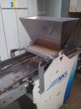 Máquina dosificadora NKS Máquina dosificadora NKS